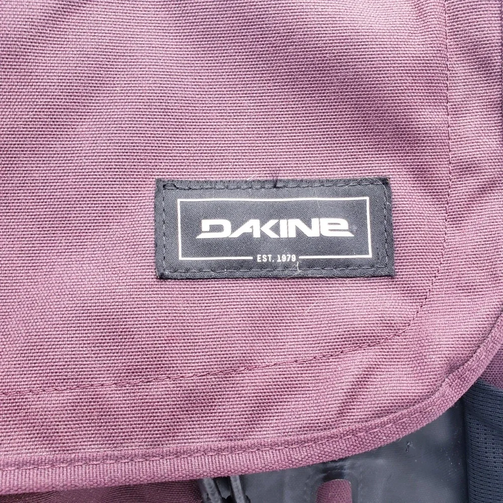 Dakine Concourse 28L Backpack Burgundy Canvas Outdoor Laptop Rucksack‎ OS